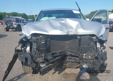 2017 Ram 1500 Express 4X4 6'4 Box z USA, uszkodzony, nr VIN 1C6RR7FT0HS853934